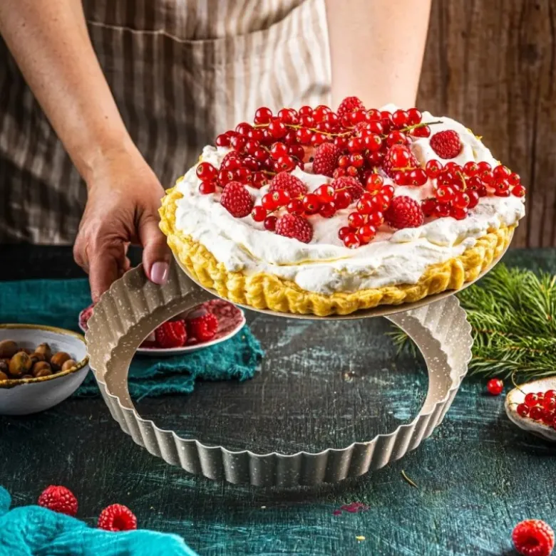 Forma do tarty z wyjmowanym dnem 25cm z powłoką non-stick beżowa KingHoff