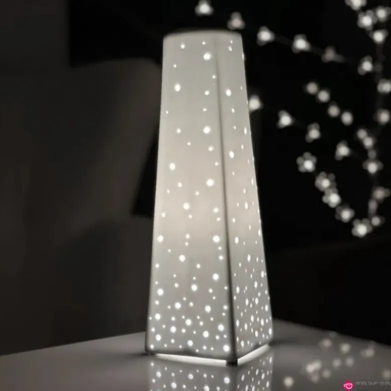 Lampka nocna ceramiczna 28CM porcelana ozdoba biała nowoczesna Tragar