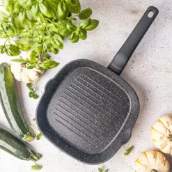 Patelnia grillowa kwadratowa 28 cm z powłoką marmurkową Klausberg KB 7662