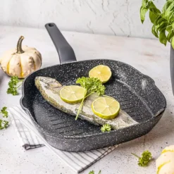 Patelnia grillowa kwadratowa 28 cm z powłoką marmurkową Klausberg KB 7662
