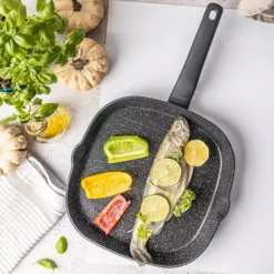Patelnia grillowa kwadratowa 28 cm z powłoką marmurkową Klausberg KB 7662