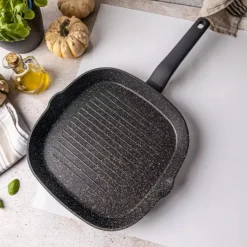 Patelnia grillowa kwadratowa 28 cm z powłoką marmurkową Klausberg KB 7662