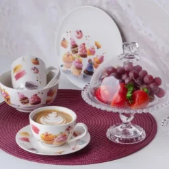 Patera szklana na stopce 19,5 cm z pokrywą duży talerz szklany na ciasto deser Altom love