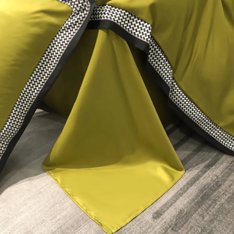 Pościel 200x220 luksusowa z falbanką w kratkę Cotton World gruba 3 części 2674 oliwkowa