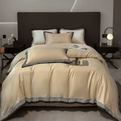 Pościel 200x220 luksusowa z falbanką w kratkę Cotton World gruba 3 części 2675 jasny brąz
