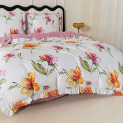 Pościel z falbanką 140x200 mikrofibra Cotton World 2 części różowa w kwiaty 2903