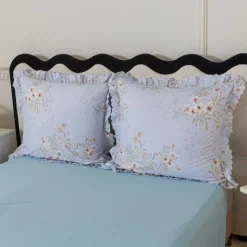 Pościel z falbanką 140x200 mikrofibra Cotton World 2 części niebieska w kwiaty 2905