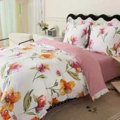 Pościel z falbanką 220x200 mikrofibra Cotton World 3 części różowa w kwiaty 2903