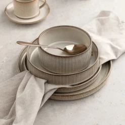 Serwis obiadowy porcelanowy GierekHoff Evie 30 elementów z salaterkami i kubkami zestaw talerzy dla 6 osób retro 1211