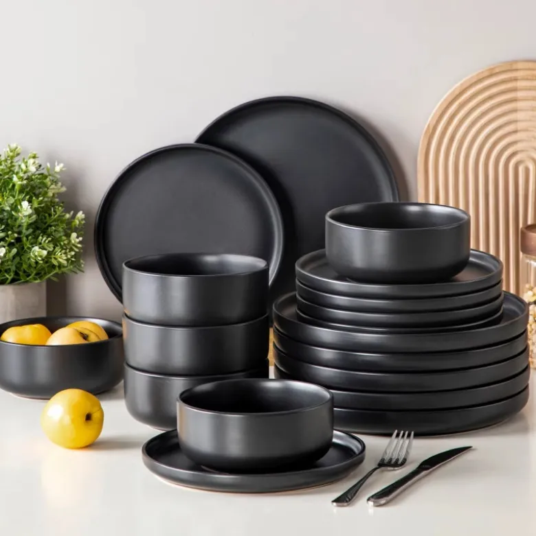 Serwis obiadowy porcelanowy MG Home Artena 24 elementy zestaw talerzy kubków dla 6 osób czarny