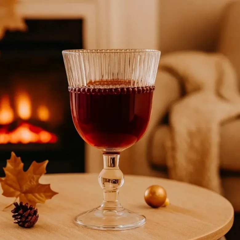 Szklanki do napojów kielichy do wody wody soku na stopce Altom Design Vivienne 320 ml zestaw 6 szt