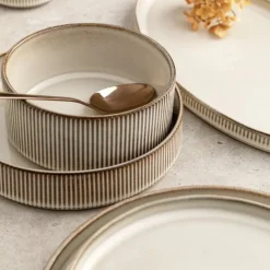 Talerz owalny półmisek porcelanowy Florina Evia kremowy prążkowany retro