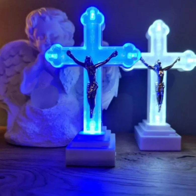 Wkład LED do znicza figurka krzyża 13x8 cm białe światło