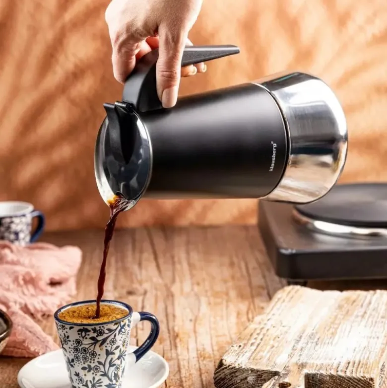 Zaparzacz do kawy espresso ze stali nierdzewnej 600 ml na 12 filiżanek Klausberg