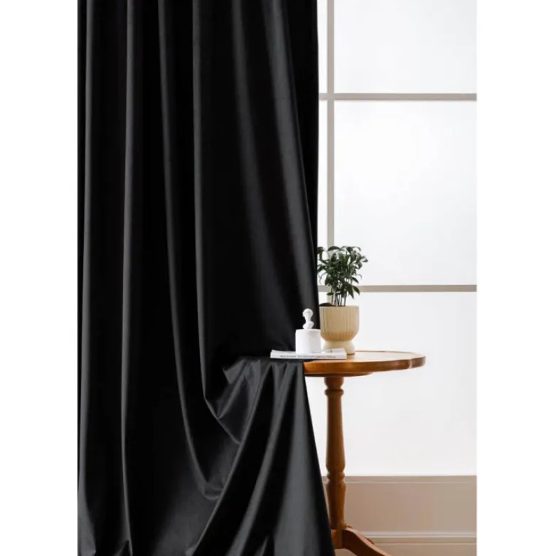 Zasłony zaciemniające na taśmie Cotton World Velvet na taśmie 140x250 cm czarne