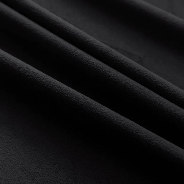 Zasłony zaciemniające na taśmie Cotton World Velvet na taśmie 140x250 cm czarne