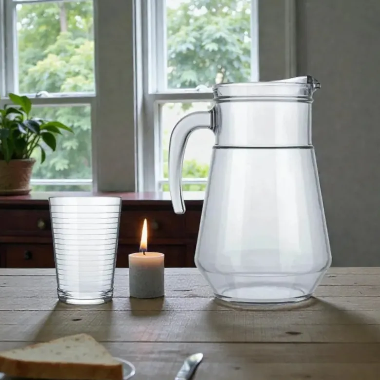 Zestaw na napoje dzbanek 1,5L + 4 szklanki 265ml na piknik komplet Tragar